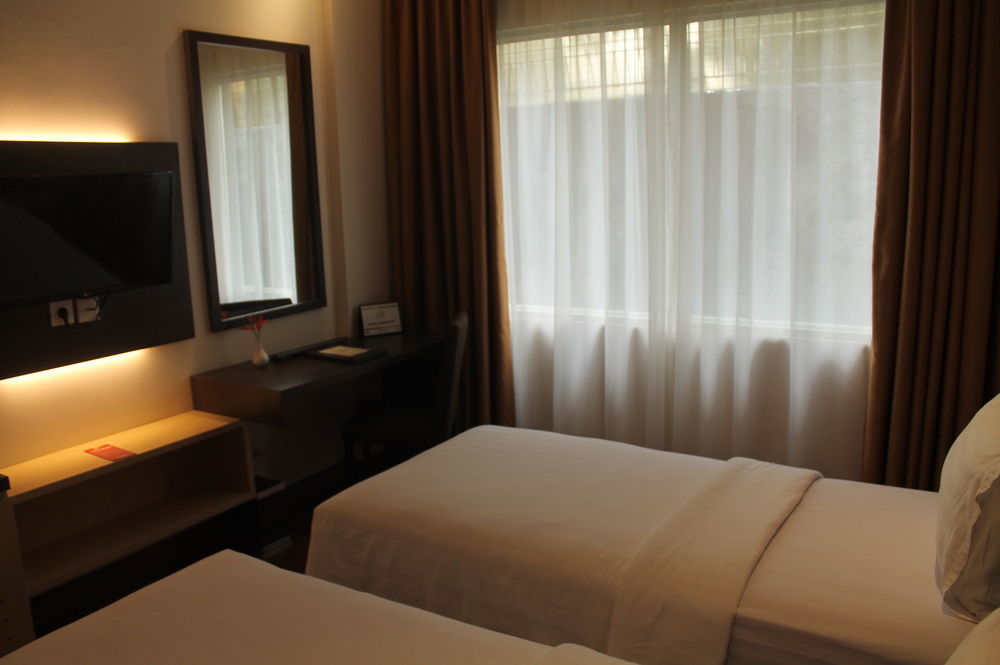 Laras Asri Resort&Spa Salatiga Exterior foto